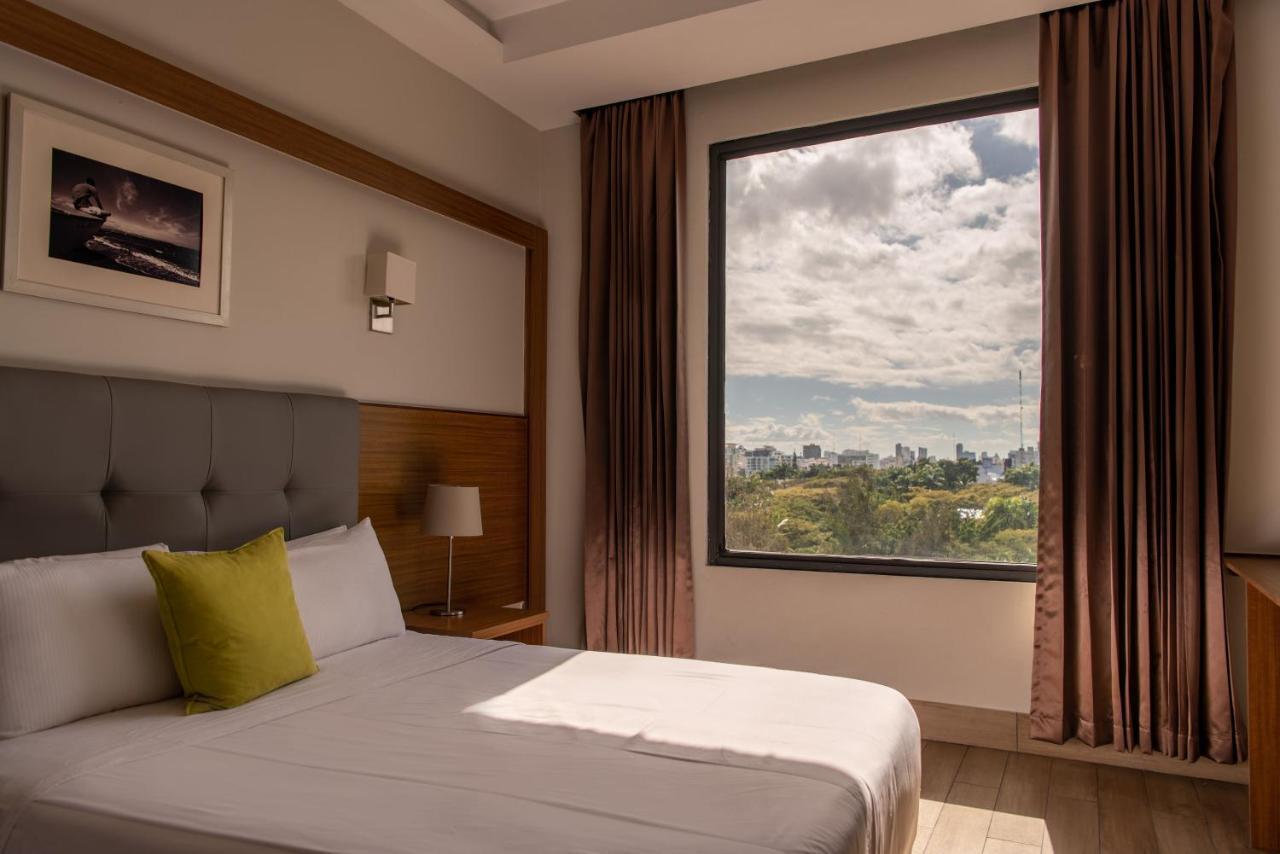 Weston Suites Hotel Санто Доминго Екстериор снимка