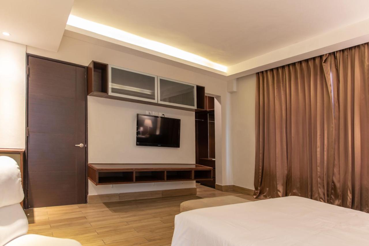 Weston Suites Hotel Санто Доминго Екстериор снимка