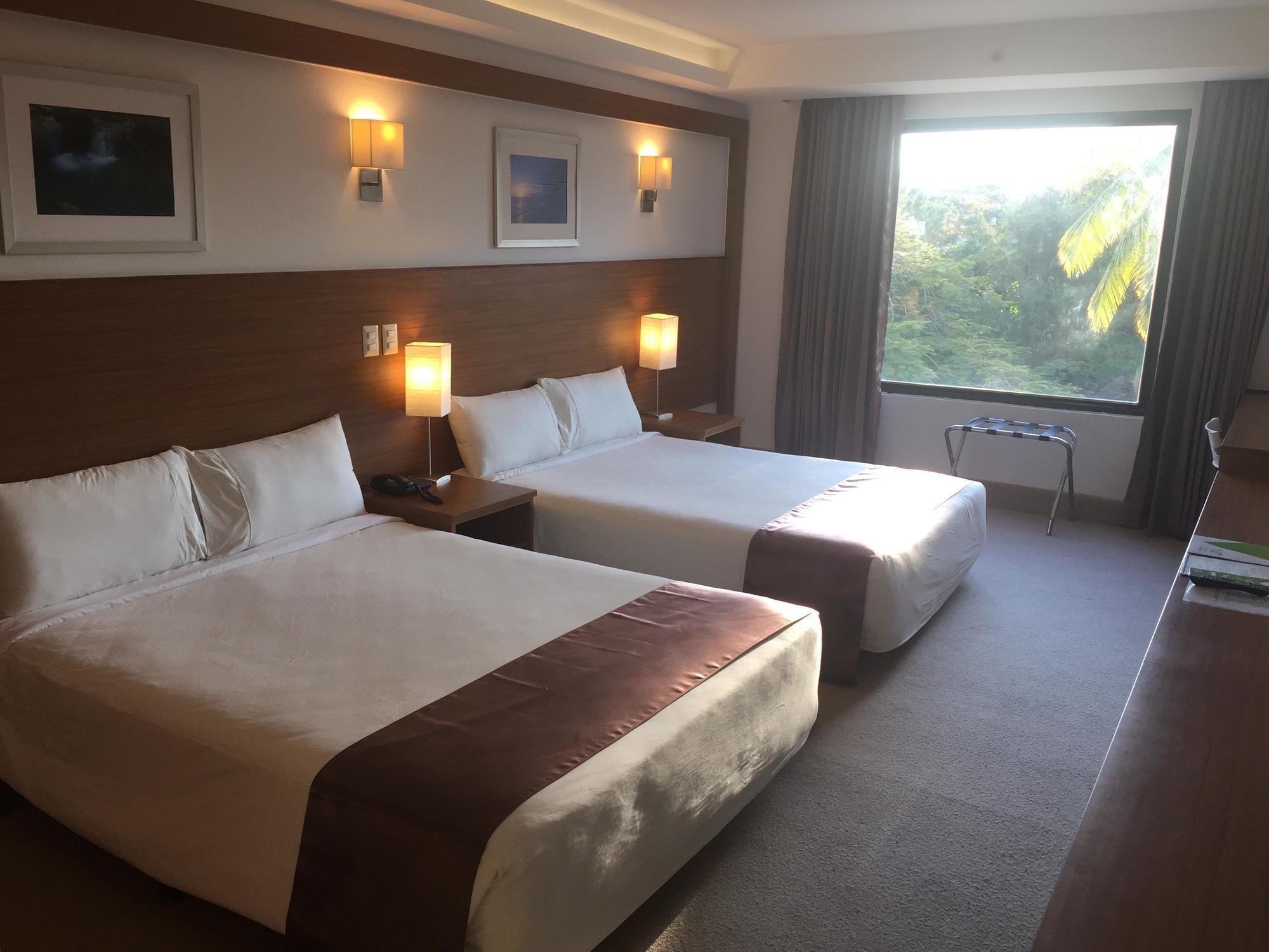 Weston Suites Hotel Санто Доминго Екстериор снимка