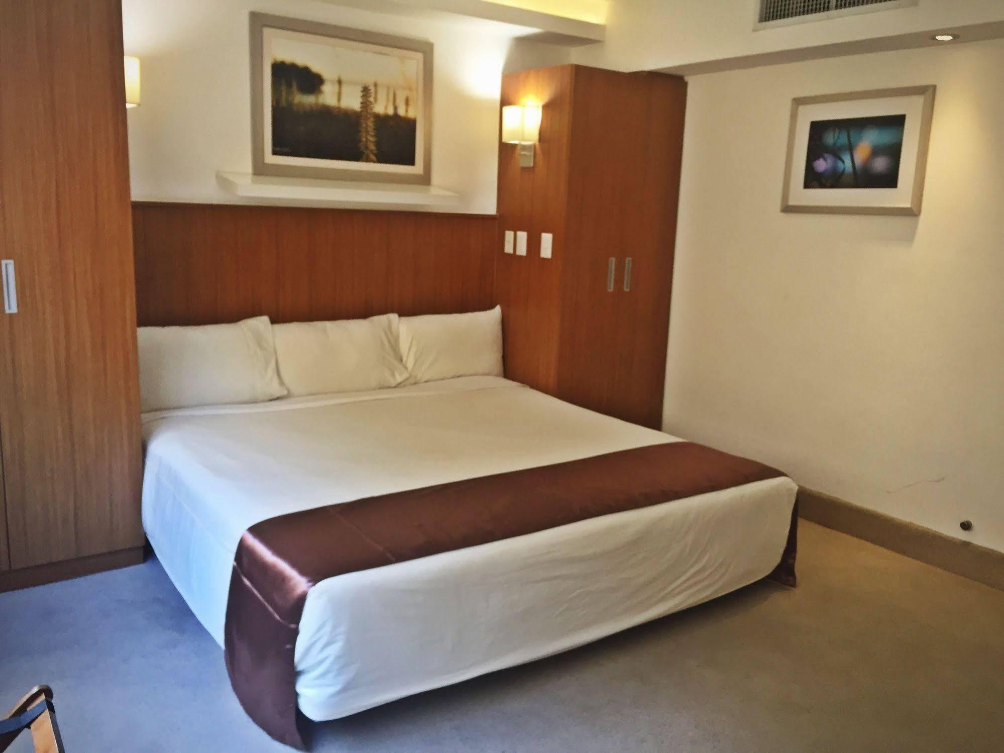 Weston Suites Hotel Санто Доминго Екстериор снимка